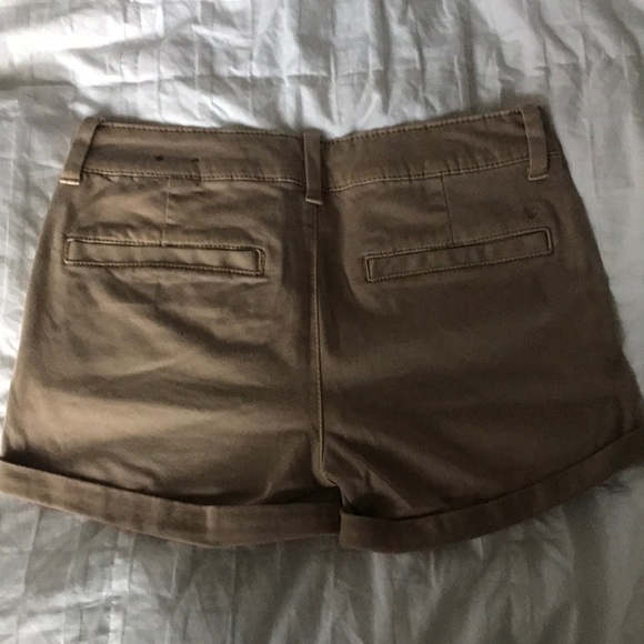 American Eagle khaki shorts - Picture 2 of 4